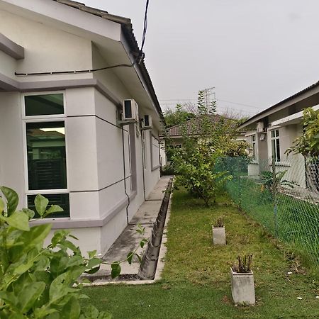 Nouri'S Homestay Melaka Dış mekan fotoğraf